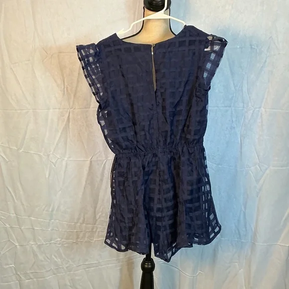 She + Sky Navy Textured Peplum Blouse NWT Boutique Top - Picture 4 of 4